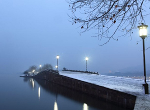 Malting Snow at Broken Bridge, Hangzhou Attraction, Hangzhou Guide, Hangzhou Travel