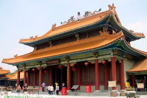 Храм Хуа Линь 